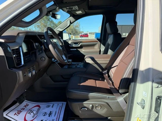 2026 GMC Sierra 5th Gen - Image 9 of 21