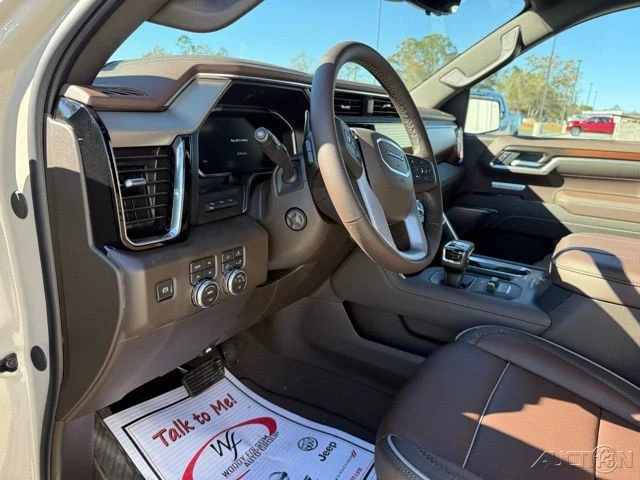 2026 GMC Sierra 5th Gen - Image 12 of 21