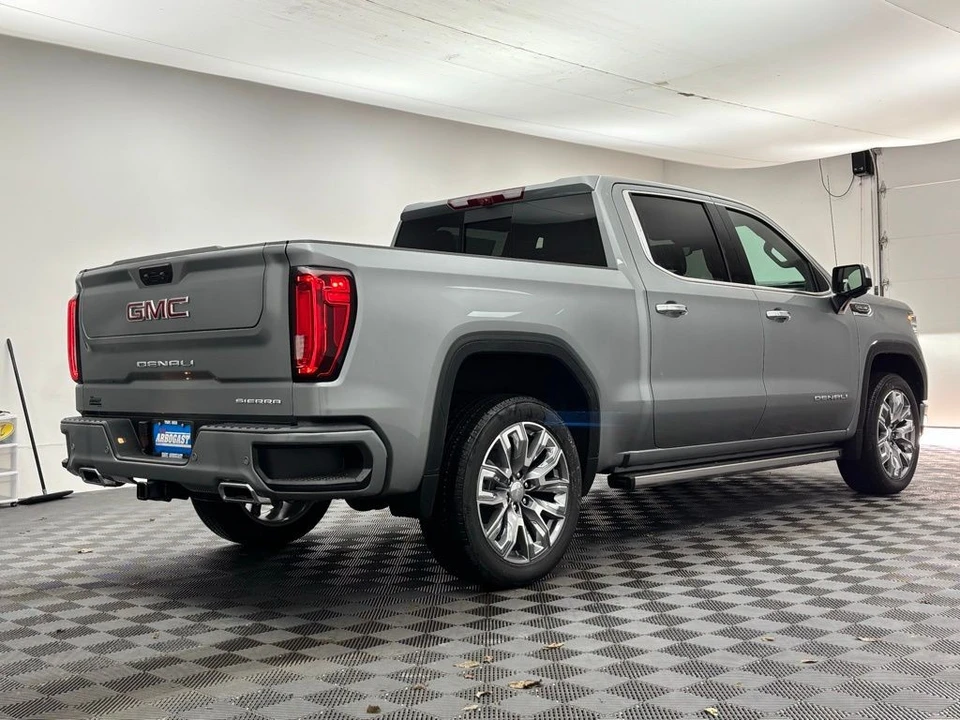 2026 GMC Sierra 5th Gen - Image 9 of 12