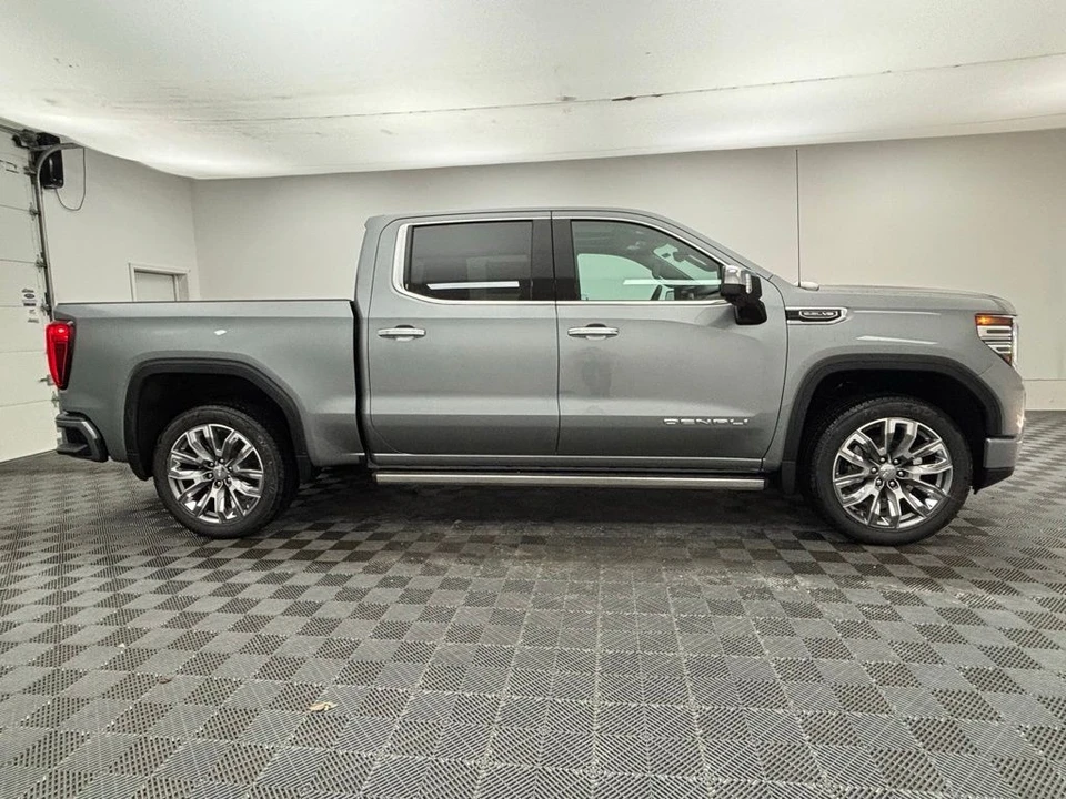 2026 GMC Sierra 5th Gen - Image 8 of 12