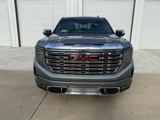 2026 GMC Sierra 5th Gen - Image 2 of 12
