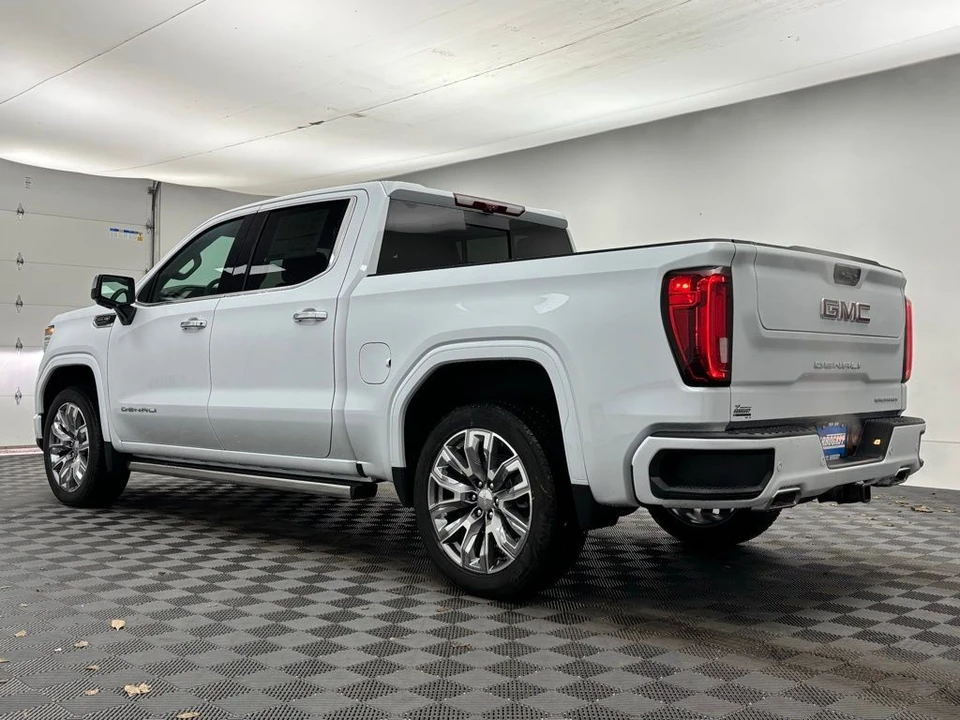 2026 GMC Sierra 5th Gen - Image 12 of 12