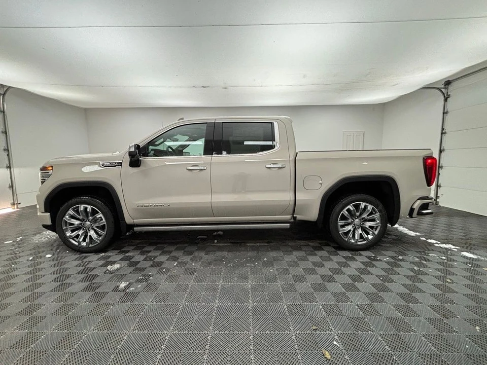 2026 GMC Sierra 5th Gen - Image 12 of 12