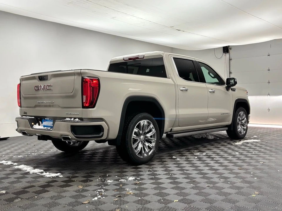 2026 GMC Sierra 5th Gen - Image 9 of 12