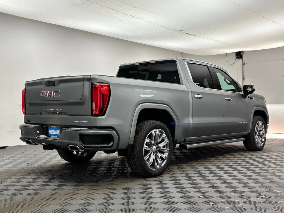 2026 GMC Sierra 5th Gen - Image 9 of 12