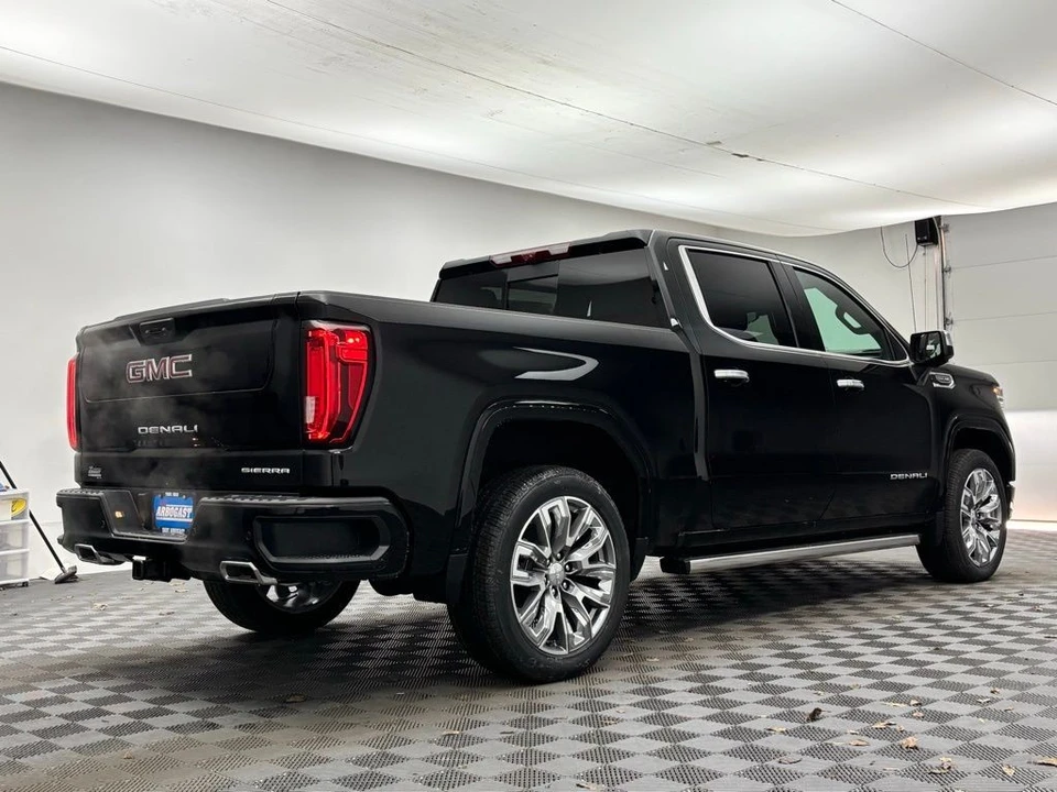2026 GMC Sierra 5th Gen - Image 9 of 12