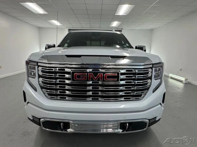2026 GMC Sierra 5th Gen - Image 2 of 12