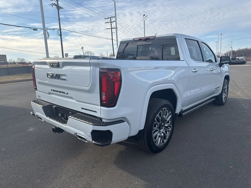 2026 GMC Sierra 5th Gen - Image 5 of 12