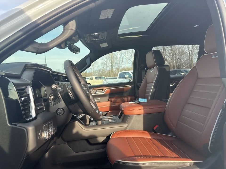 2026 GMC Sierra 5th Gen - Image 11 of 12