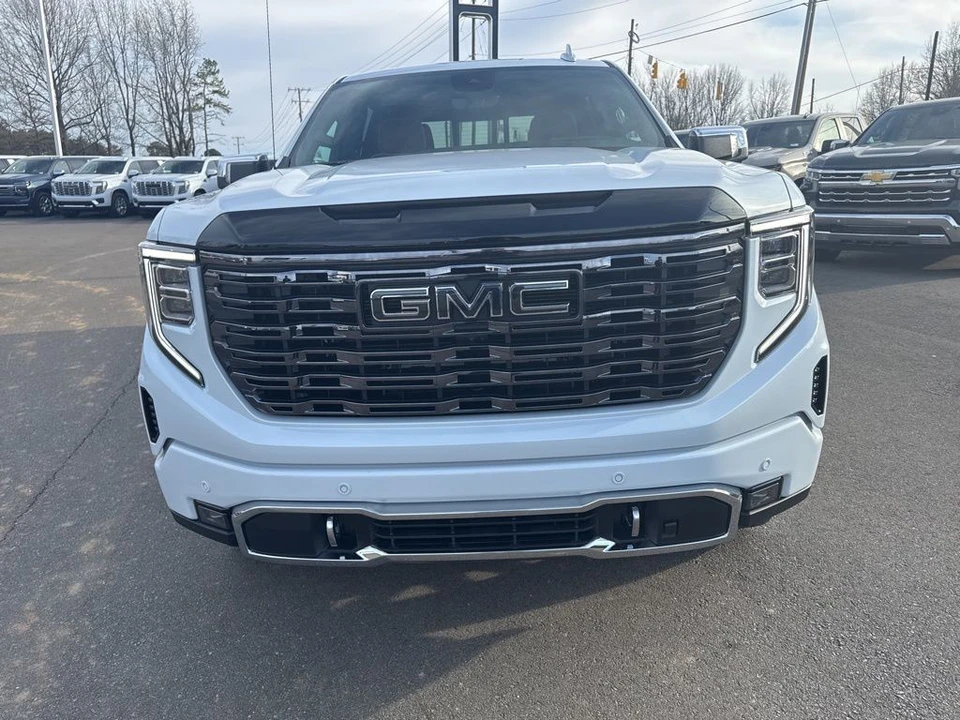 2026 GMC Sierra 5th Gen - Image 8 of 12