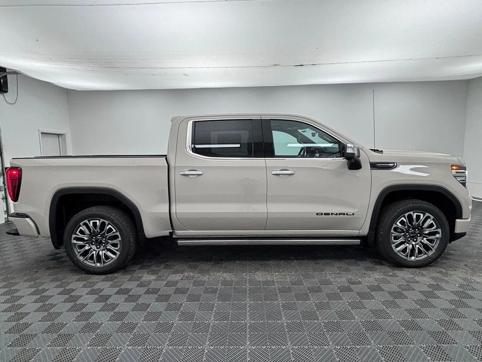 2026 GMC Sierra 5th Gen - Image 8 of 12