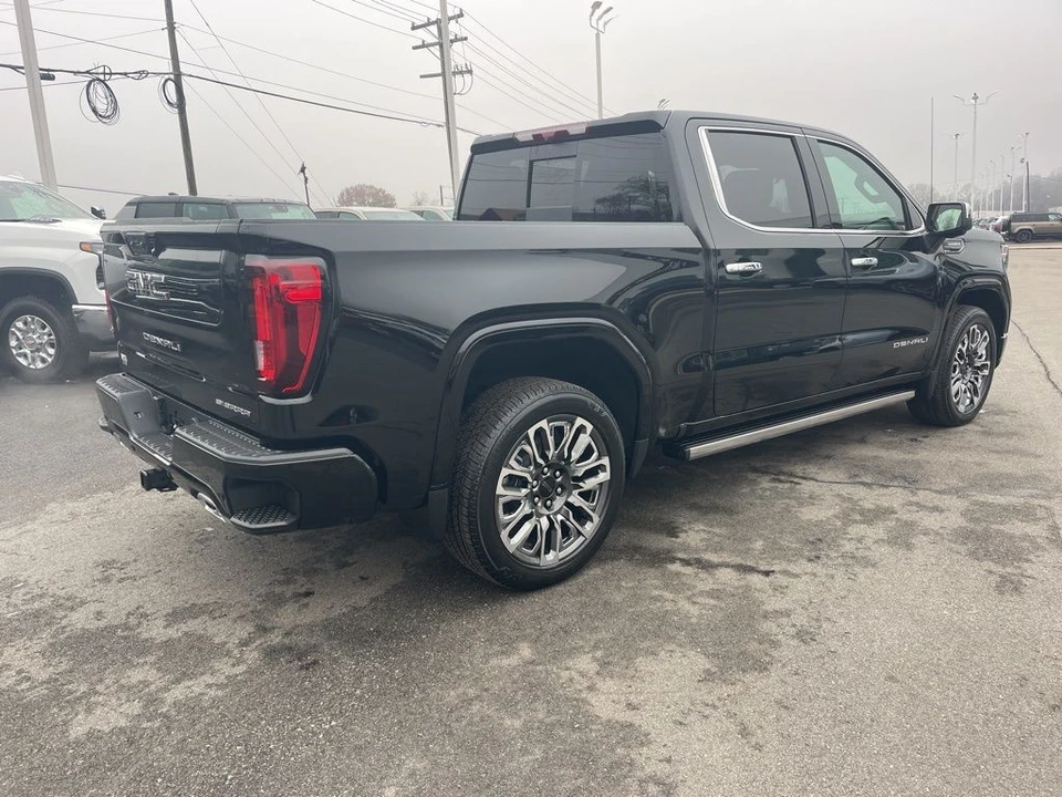 2026 GMC Sierra 5th Gen - Image 5 of 12