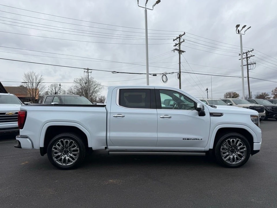 2026 GMC Sierra 5th Gen - Image 6 of 12