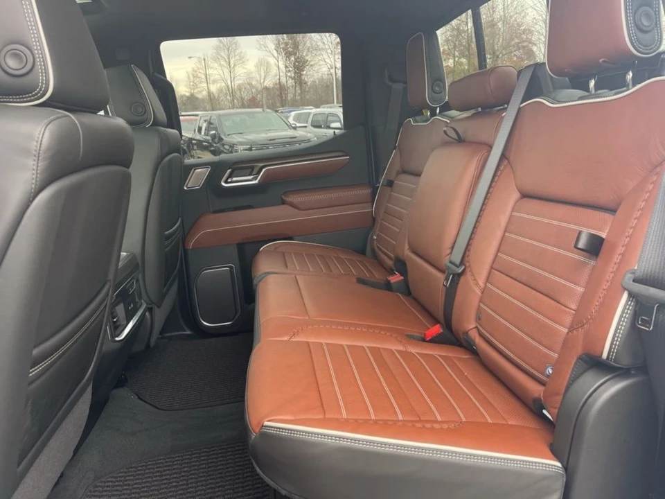 2026 GMC Sierra 5th Gen - Image 12 of 12