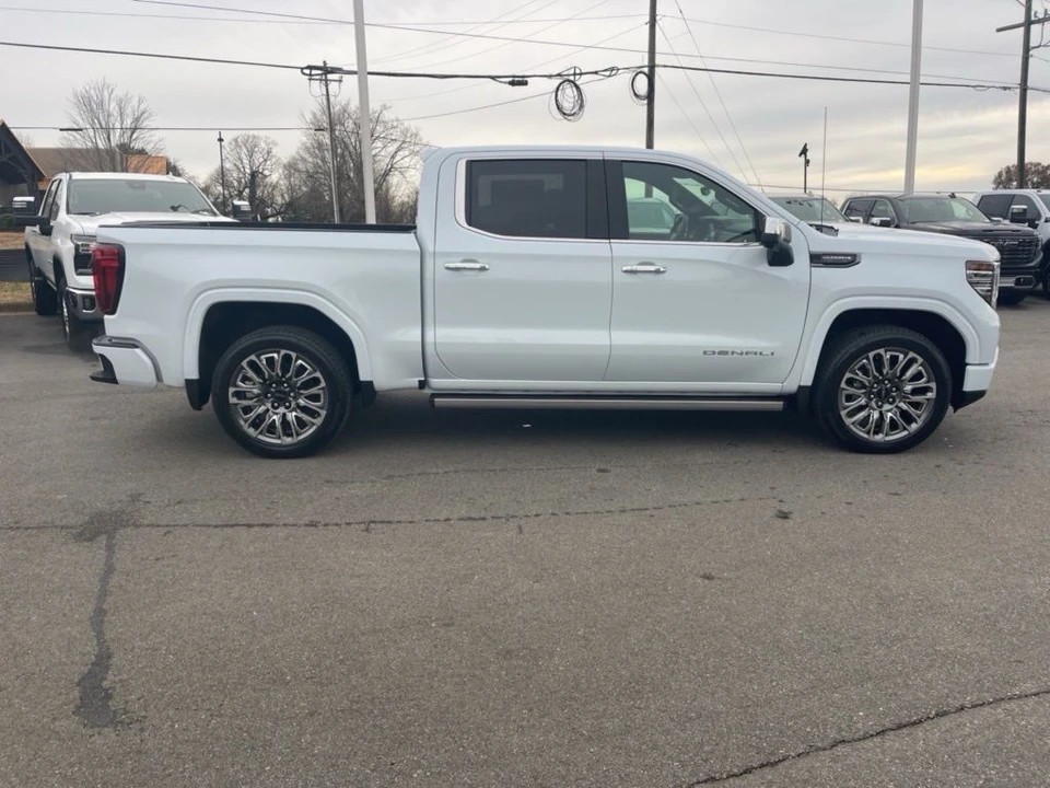 2026 GMC Sierra 5th Gen - Image 6 of 12