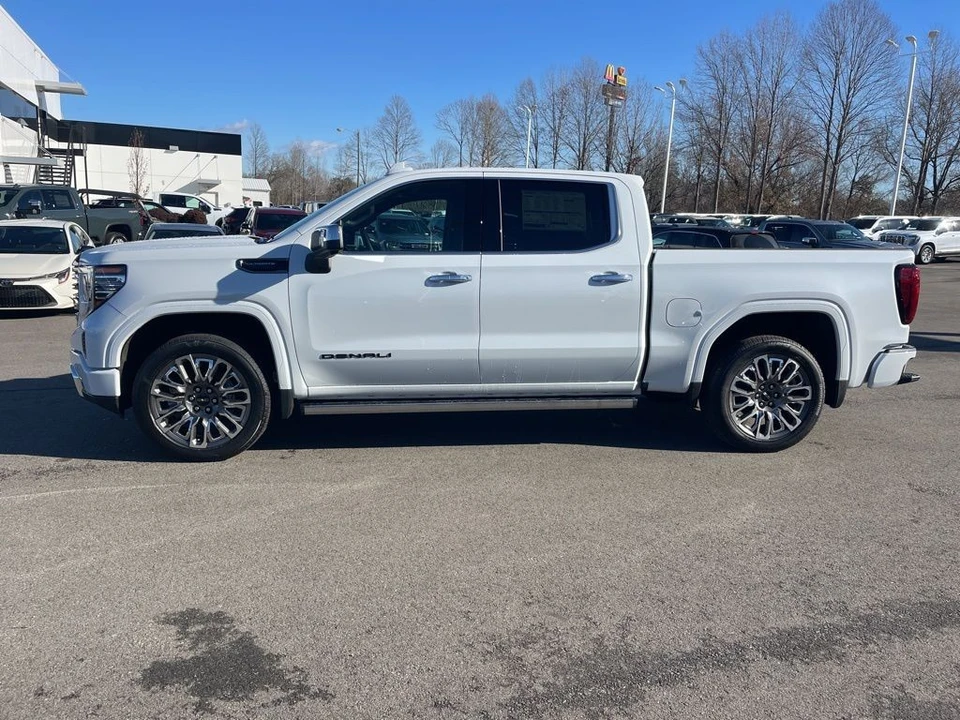 2026 GMC Sierra 5th Gen - Image 2 of 21