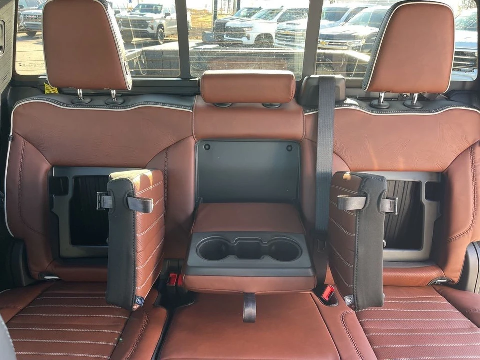 2026 GMC Sierra 5th Gen - Image 17 of 21