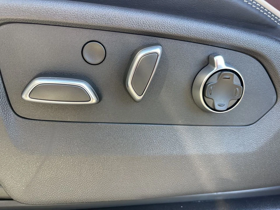 2026 GMC Sierra 5th Gen - Image 12 of 21