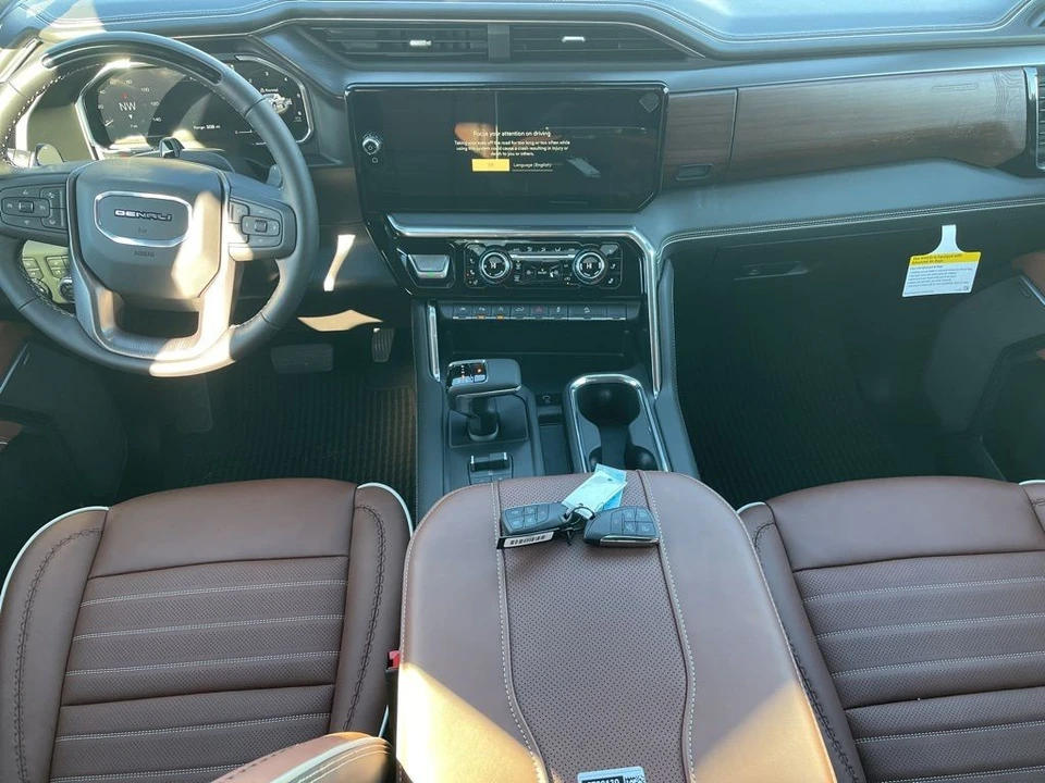 2026 GMC Sierra 5th Gen - Image 18 of 21