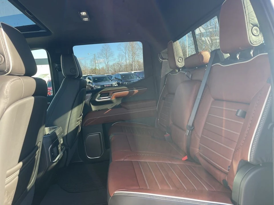 2026 GMC Sierra 5th Gen - Image 15 of 21