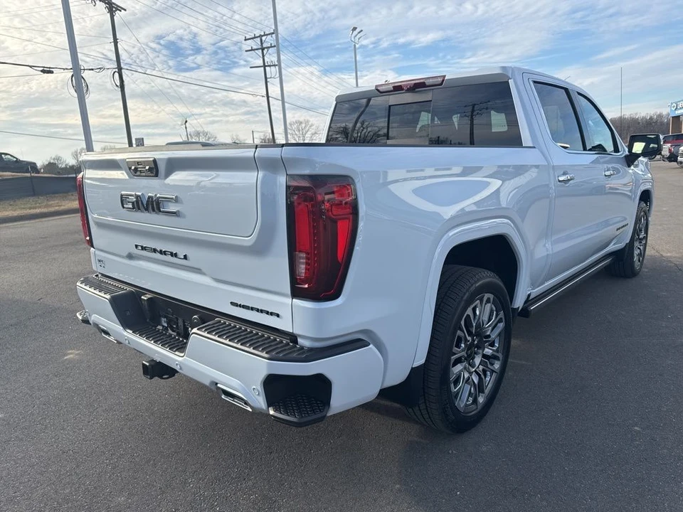 2026 GMC Sierra 5th Gen - Image 5 of 12