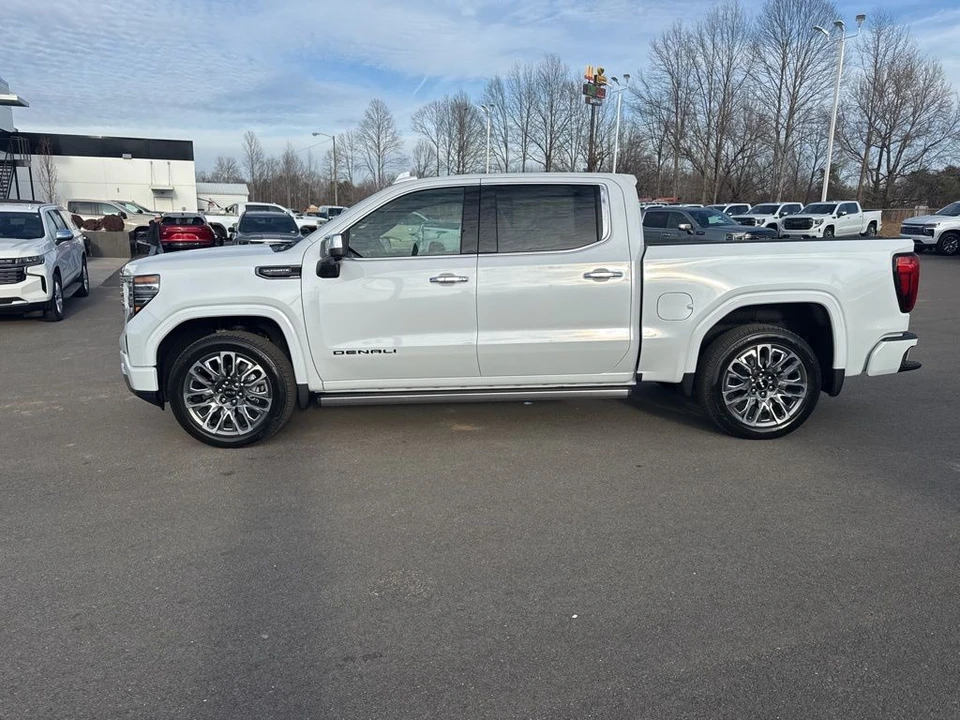 2026 GMC Sierra 5th Gen - Image 2 of 12