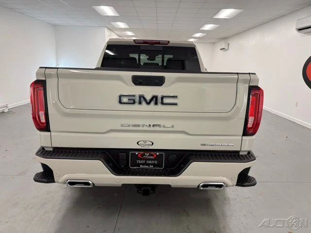 2026 GMC Sierra 5th Gen - Image 7 of 12