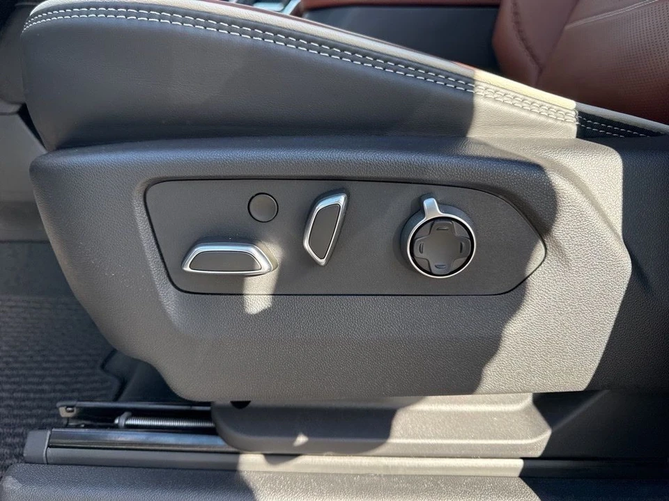 2026 GMC Sierra 5th Gen - Image 11 of 12