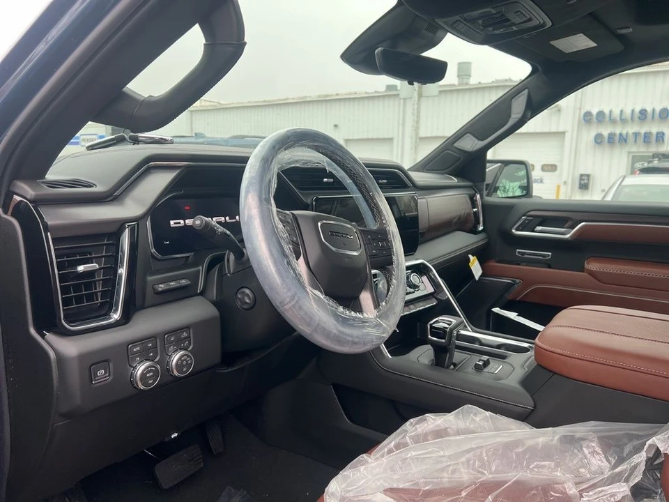 2026 GMC Sierra 5th Gen - Image 6 of 11