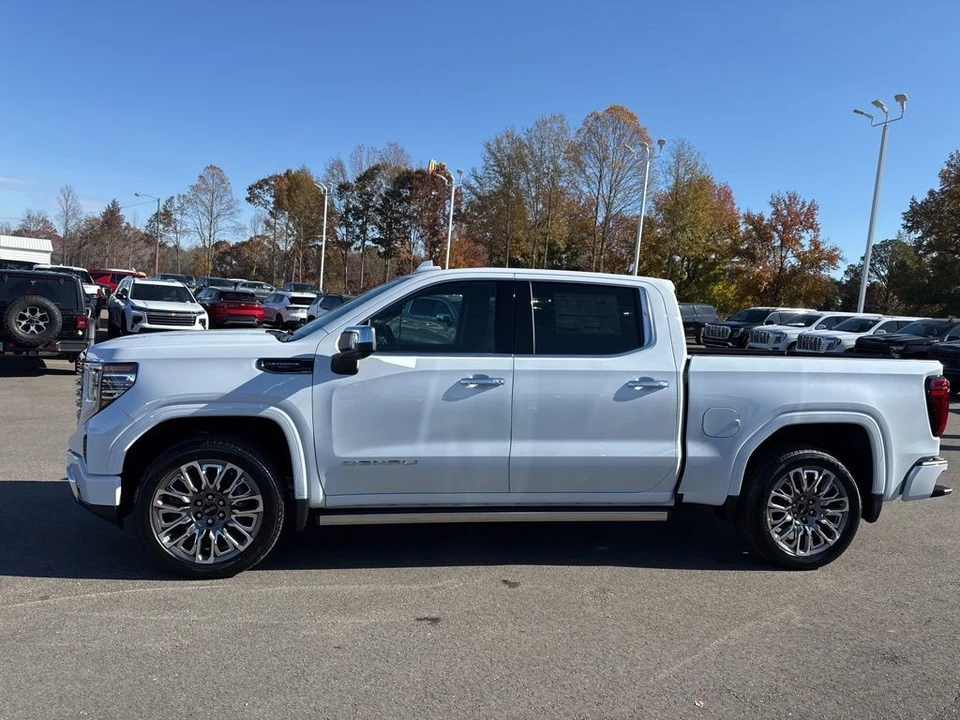 2026 GMC Sierra 5th Gen - Image 2 of 12