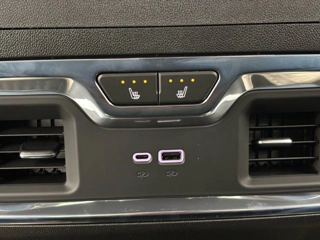 2026 GMC Sierra 5th Gen - Image 8 of 12