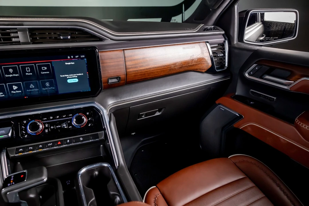2026 GMC Sierra 5th Gen - Image 8 of 12