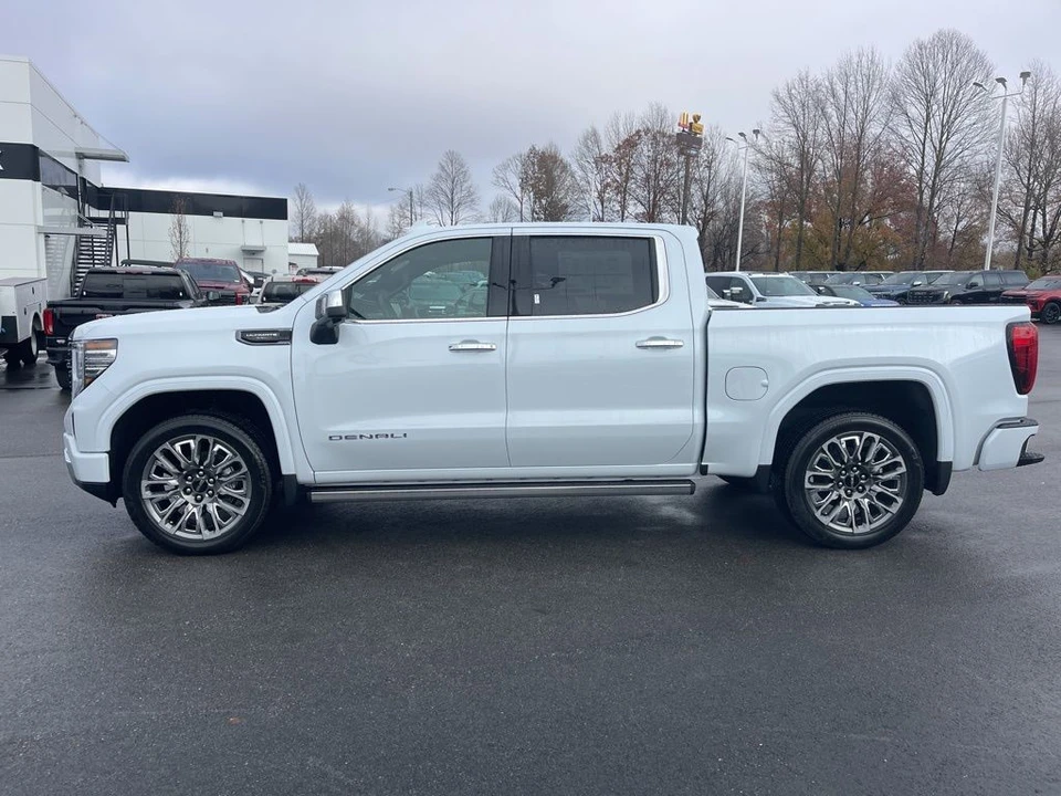 2026 GMC Sierra 5th Gen - Image 2 of 12
