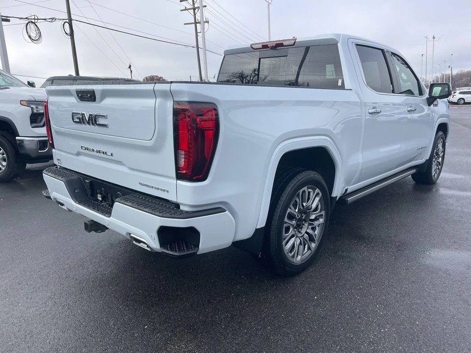 2026 GMC Sierra 5th Gen - Image 5 of 12