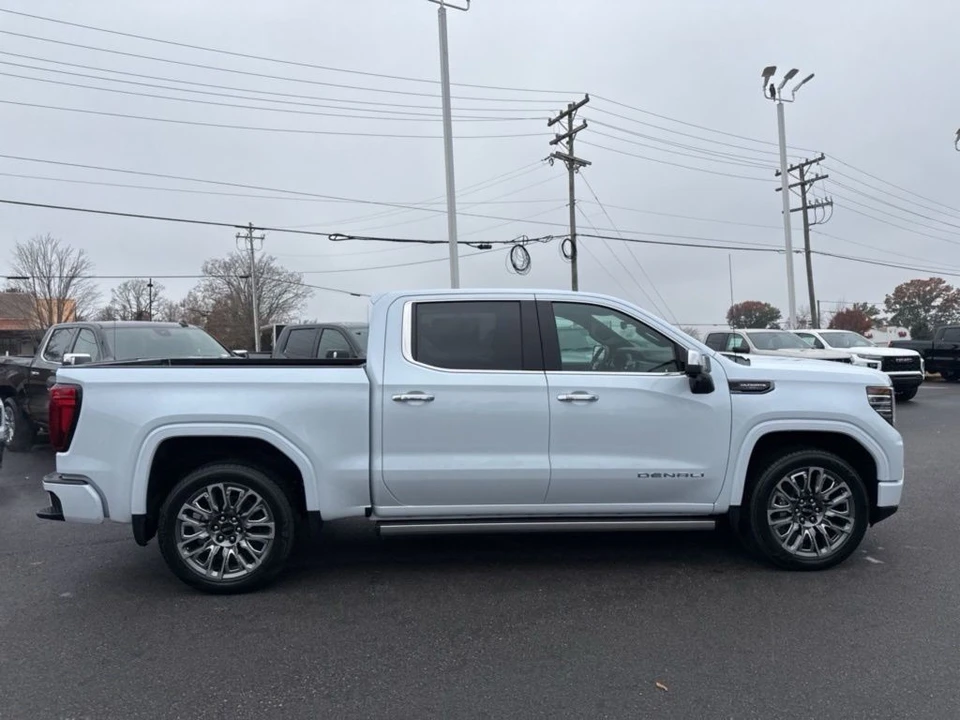 2026 GMC Sierra 5th Gen - Image 6 of 12