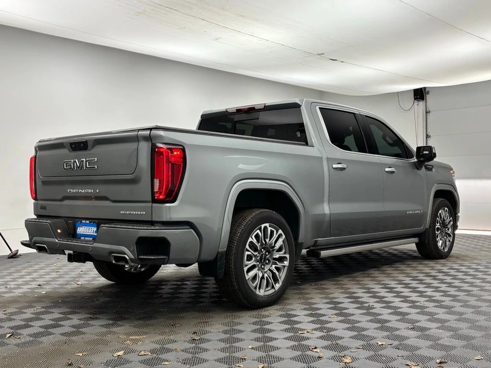 2026 GMC Sierra 5th Gen - Image 10 of 12