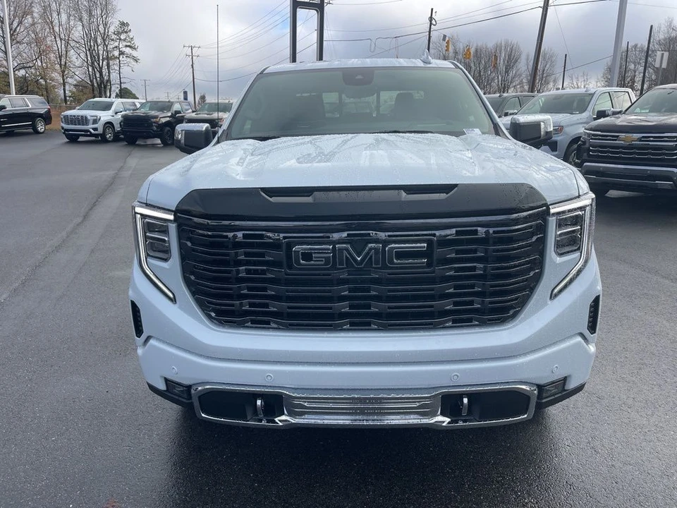 2026 GMC Sierra 5th Gen - Image 8 of 12
