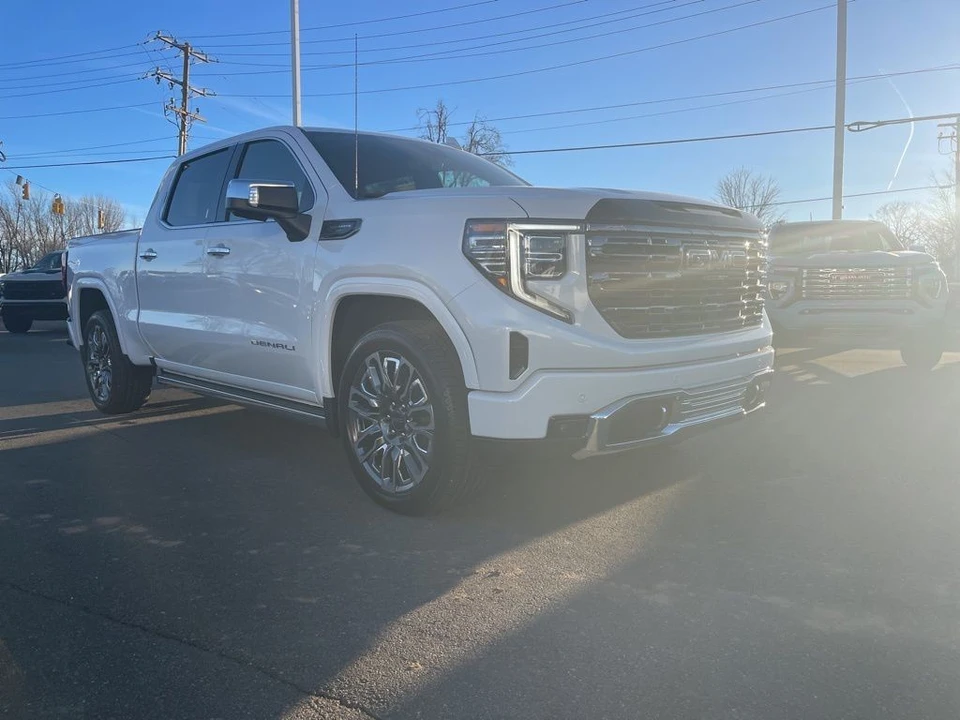 2026 GMC Sierra 5th Gen - Image 7 of 12