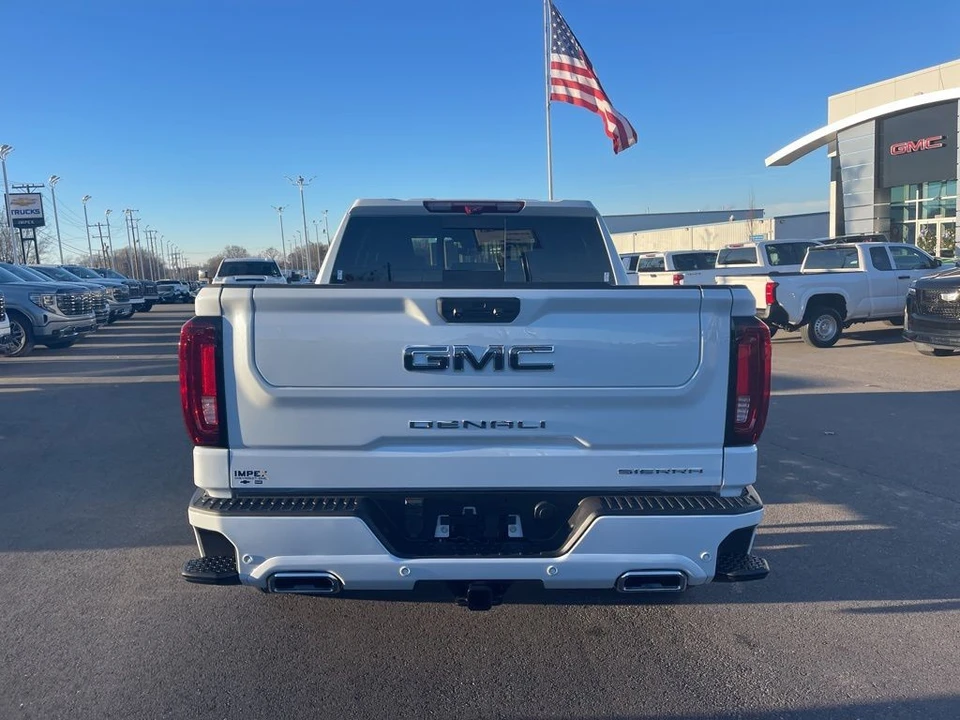 2026 GMC Sierra 5th Gen - Image 4 of 12