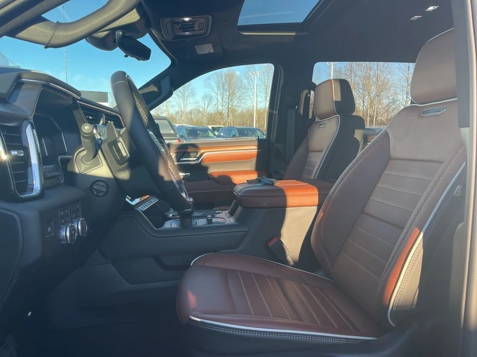 2026 GMC Sierra 5th Gen - Image 11 of 12