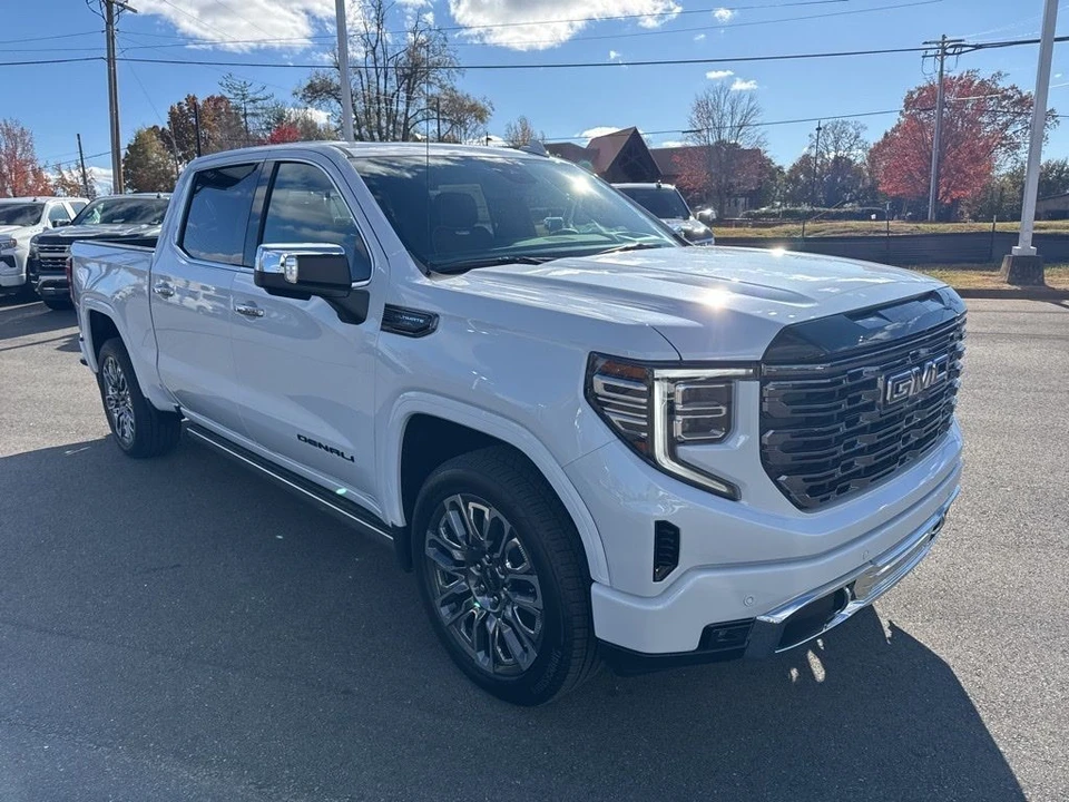 2026 GMC Sierra 5th Gen - Image 7 of 12