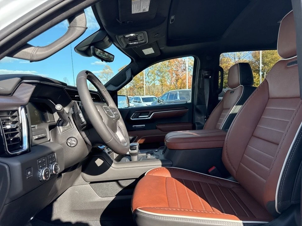 2026 GMC Sierra 5th Gen - Image 9 of 12