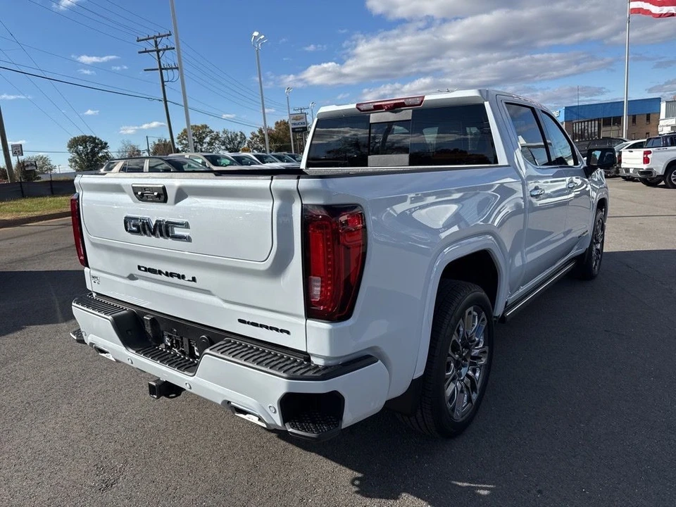 2026 GMC Sierra 5th Gen - Image 5 of 12