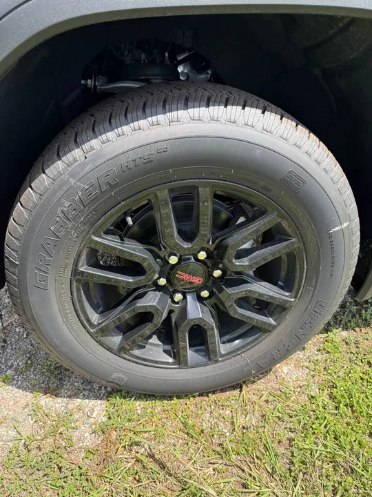 2026 GMC Sierra 5th Gen - Image 7 of 7