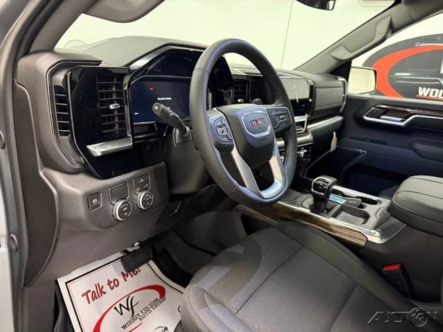 2026 GMC Sierra 5th Gen - Image 12 of 21