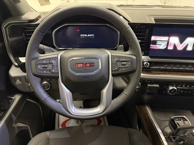 2026 GMC Sierra 5th Gen - Image 17 of 21