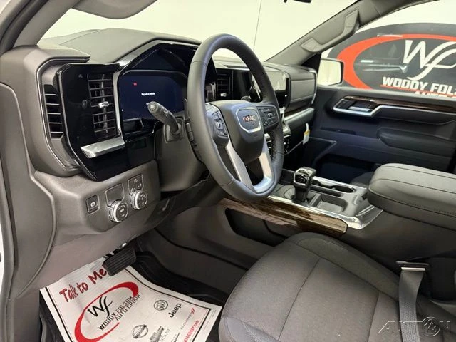 2026 GMC Sierra 5th Gen - Image 12 of 21