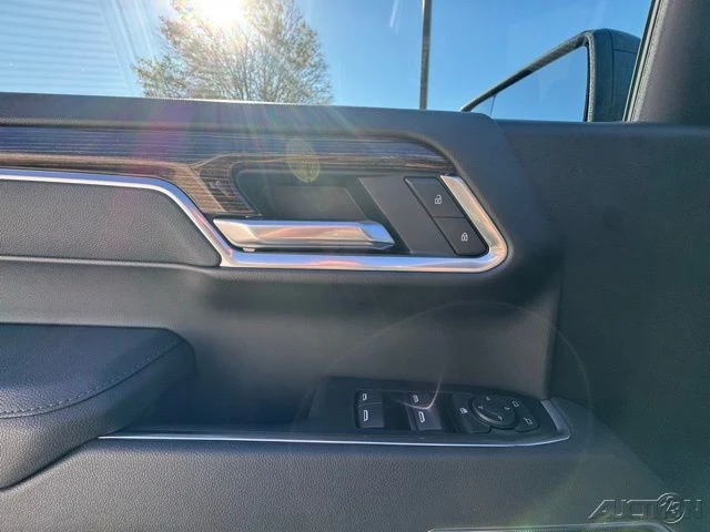 2026 GMC Sierra 5th Gen - Image 12 of 16