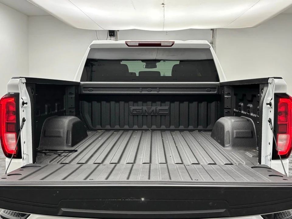 2026 GMC Sierra 5th Gen - Image 8 of 12