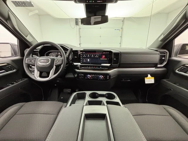 2026 GMC Sierra 5th Gen - Image 2 of 12